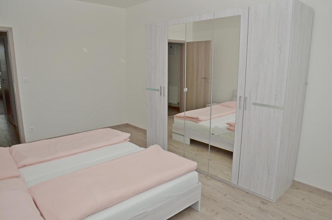 Apartmany Vinohrady Тренчин Экстерьер фото